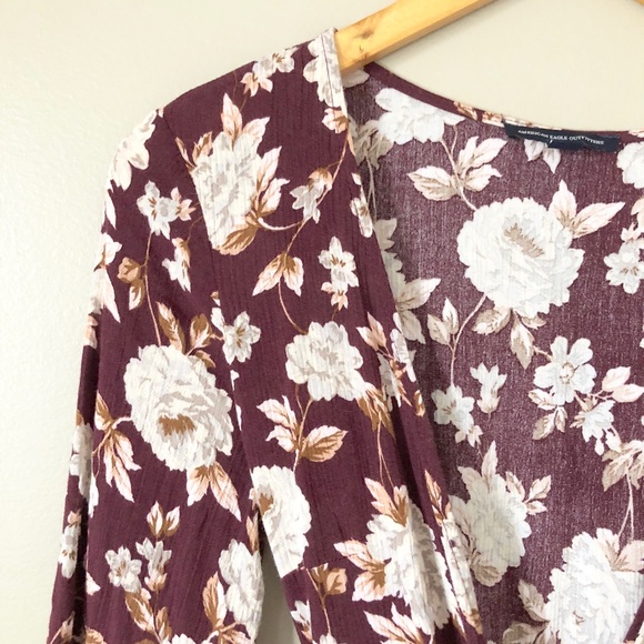 🌹 AE Floral Wrap Dress - Picture 4 of 7